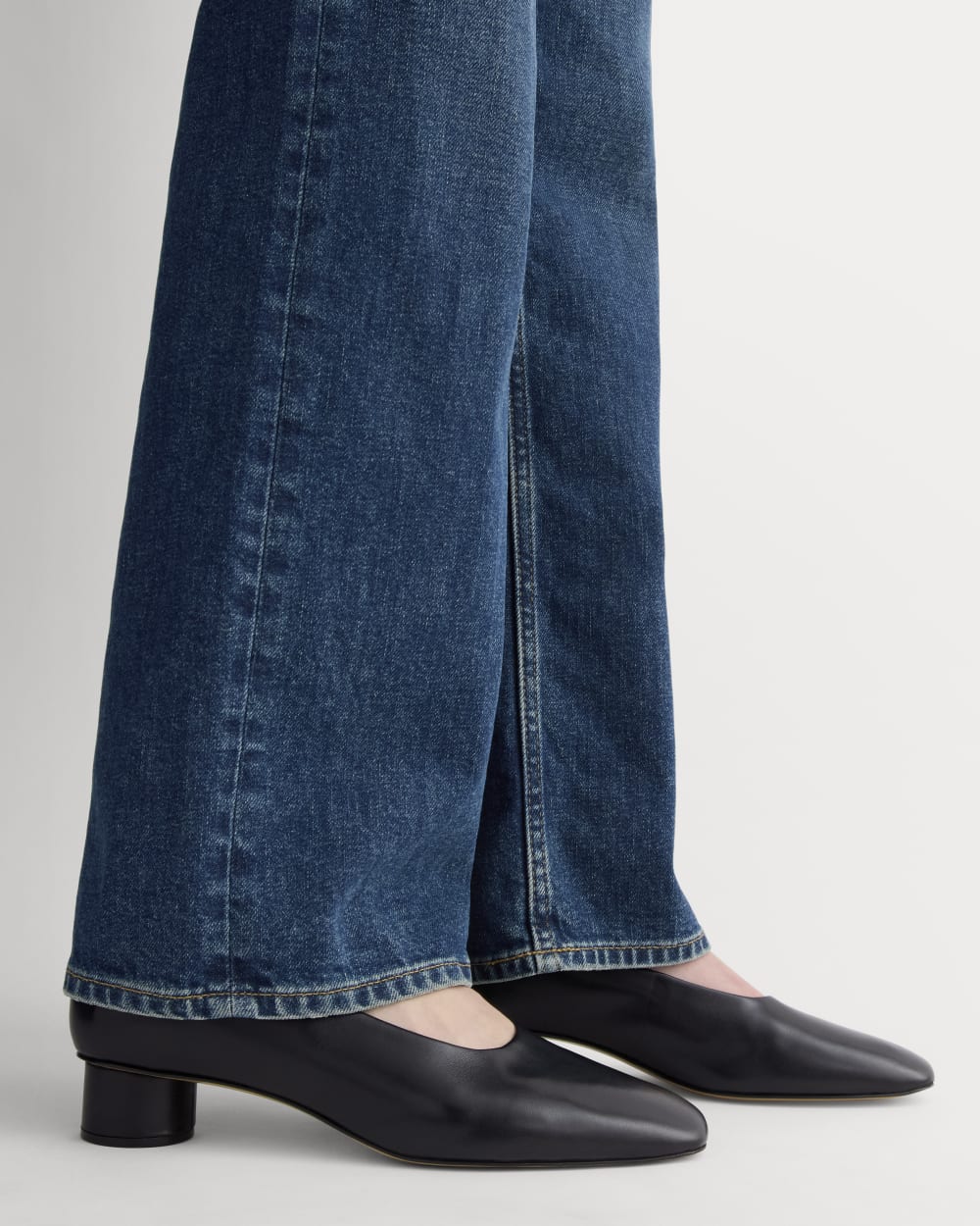 The Gallery Pump | Black - Image 3