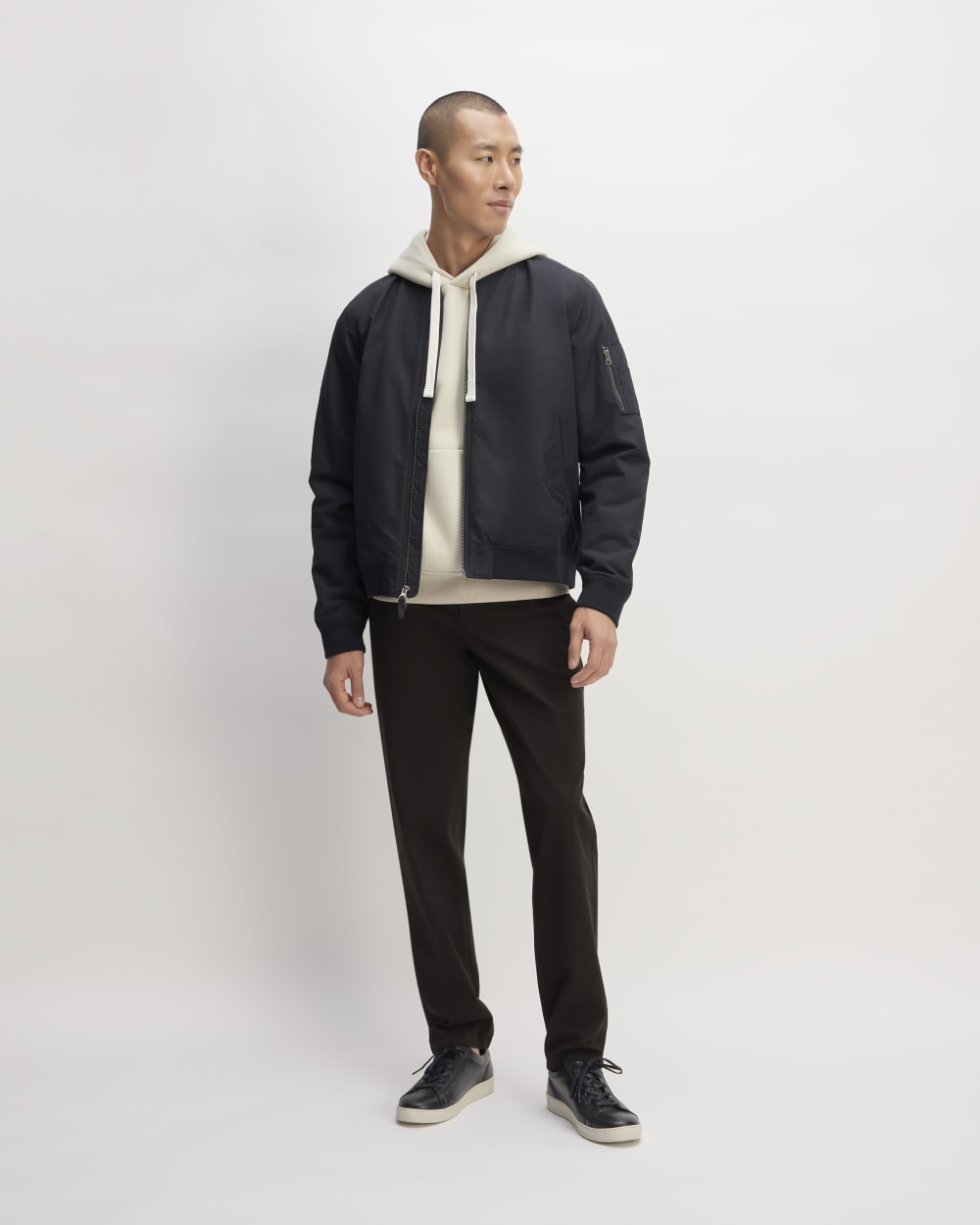 The Straight Fit Performance Chino | Uniform | Black | Straight