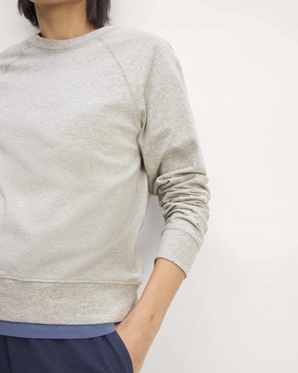 The Off-Duty Long-Sleeve Tee | Pale Heather Grey - Image 4
