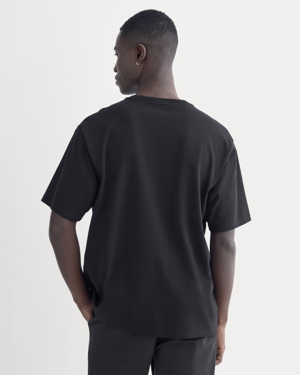 Relaxed Classic Tee | Black - Image 4