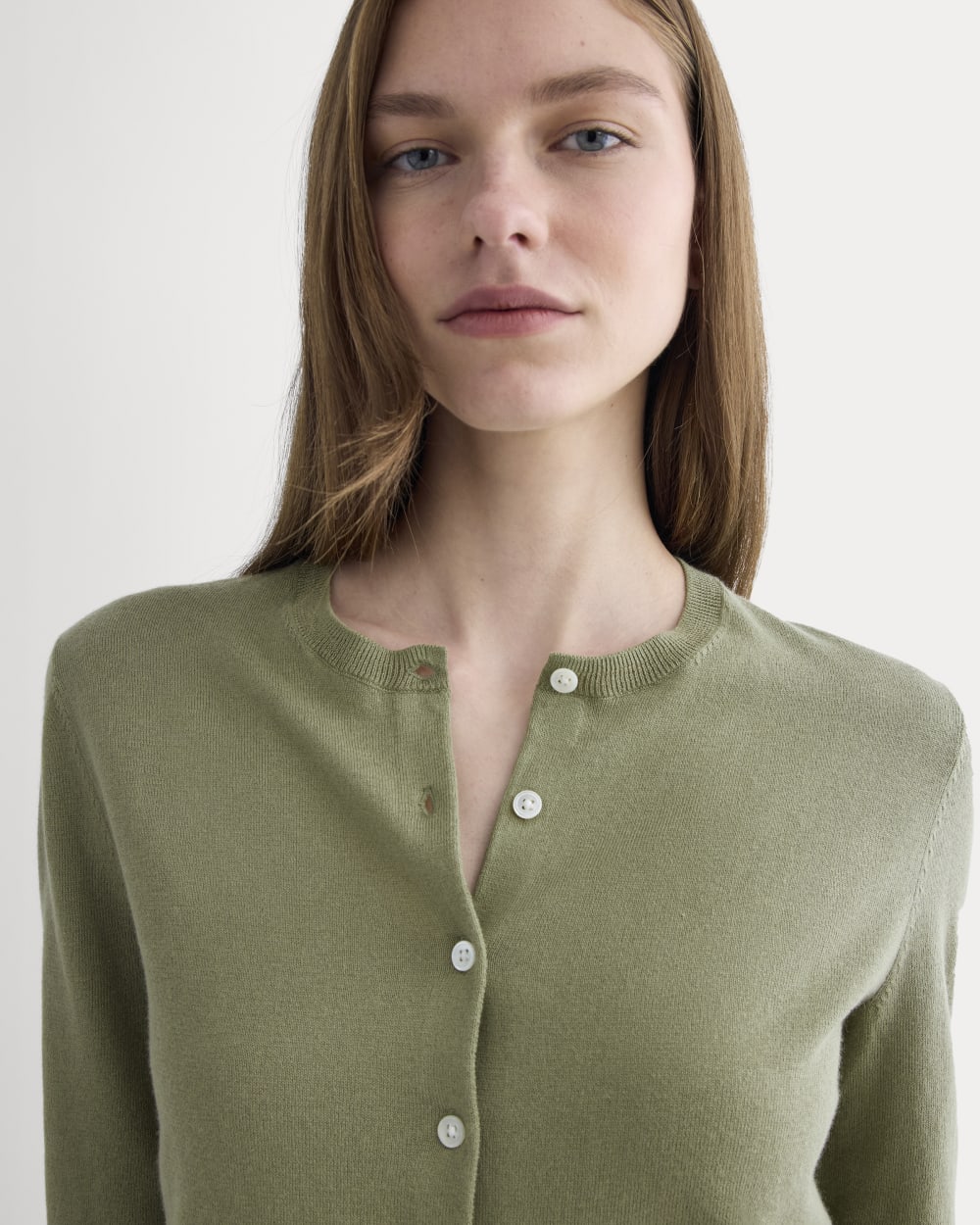 The Cropped Cardigan in Cotton Cashmere | Sagebrush - Image 4
