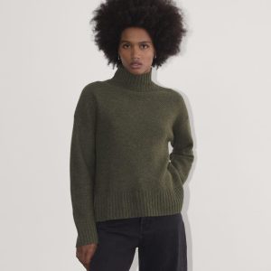 The Honeycomb Funnel Neck in Wool Cashmere | Heathered Army Green