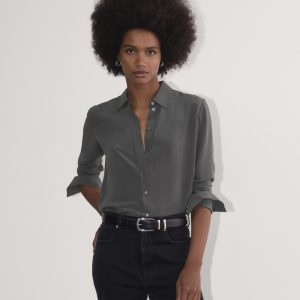 The Must-Have Shirt in Washable Silk | Graphite