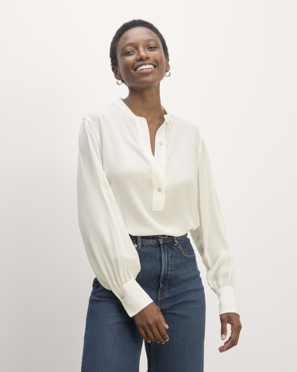 The Henley Shirt in Washable Silk | Off-White