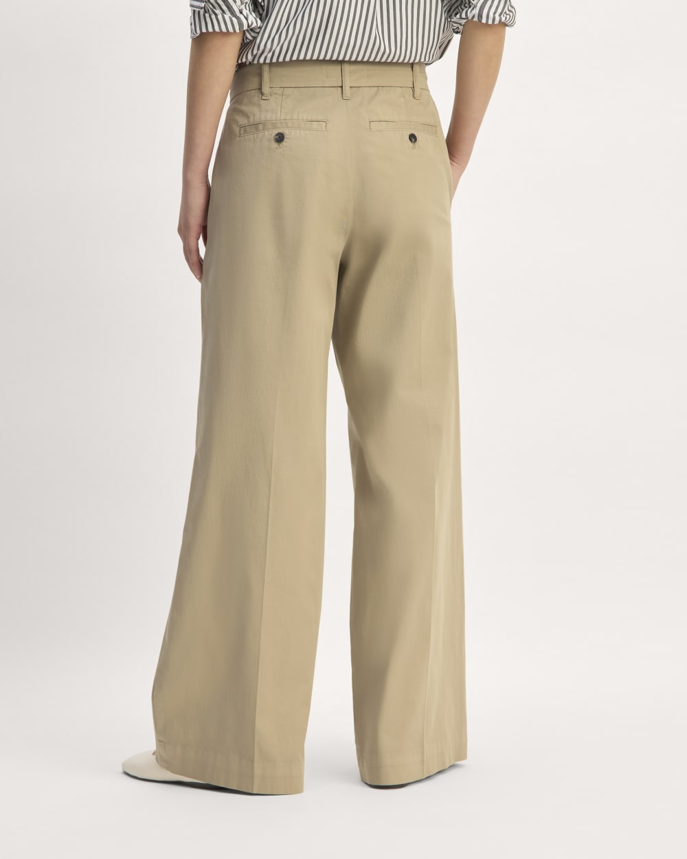 The Pleated Wide-Leg Chino | Trench Coat Khaki - Image 6