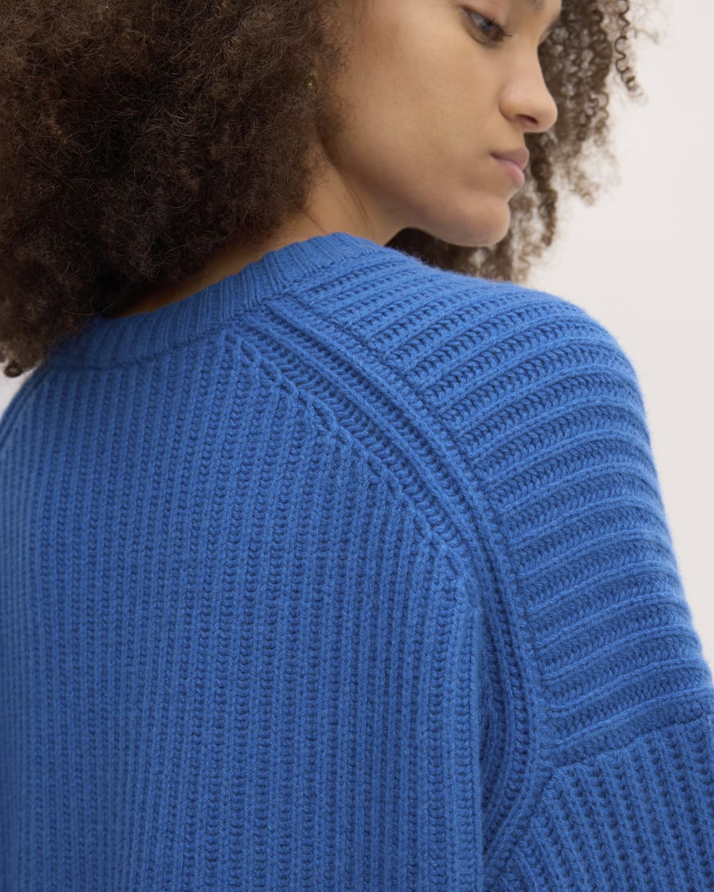 The Everlane x Marques' Almeida Oversized Cashmere Crew | Lapis Blue - Image 4