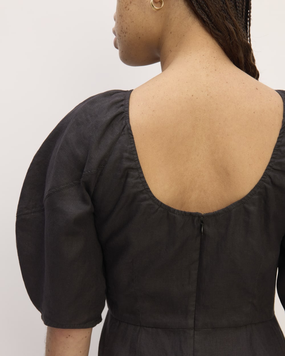 The Linen Short-Sleeve Scoop Midi Dress | Black - Image 5