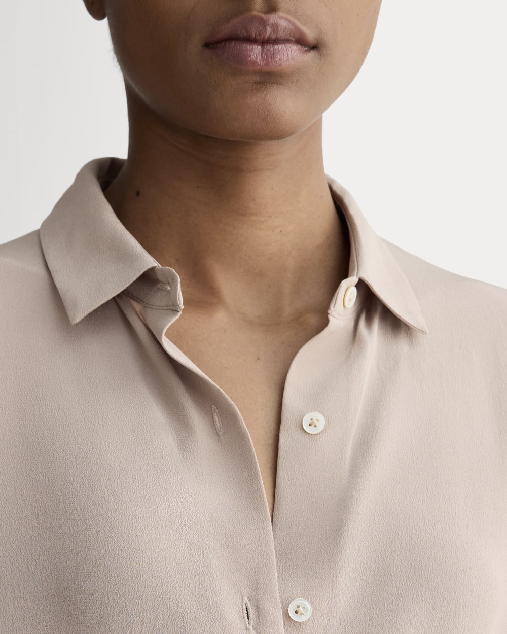 The Boxy Shirt in Washable Silk | Burnt Sugar - Image 4