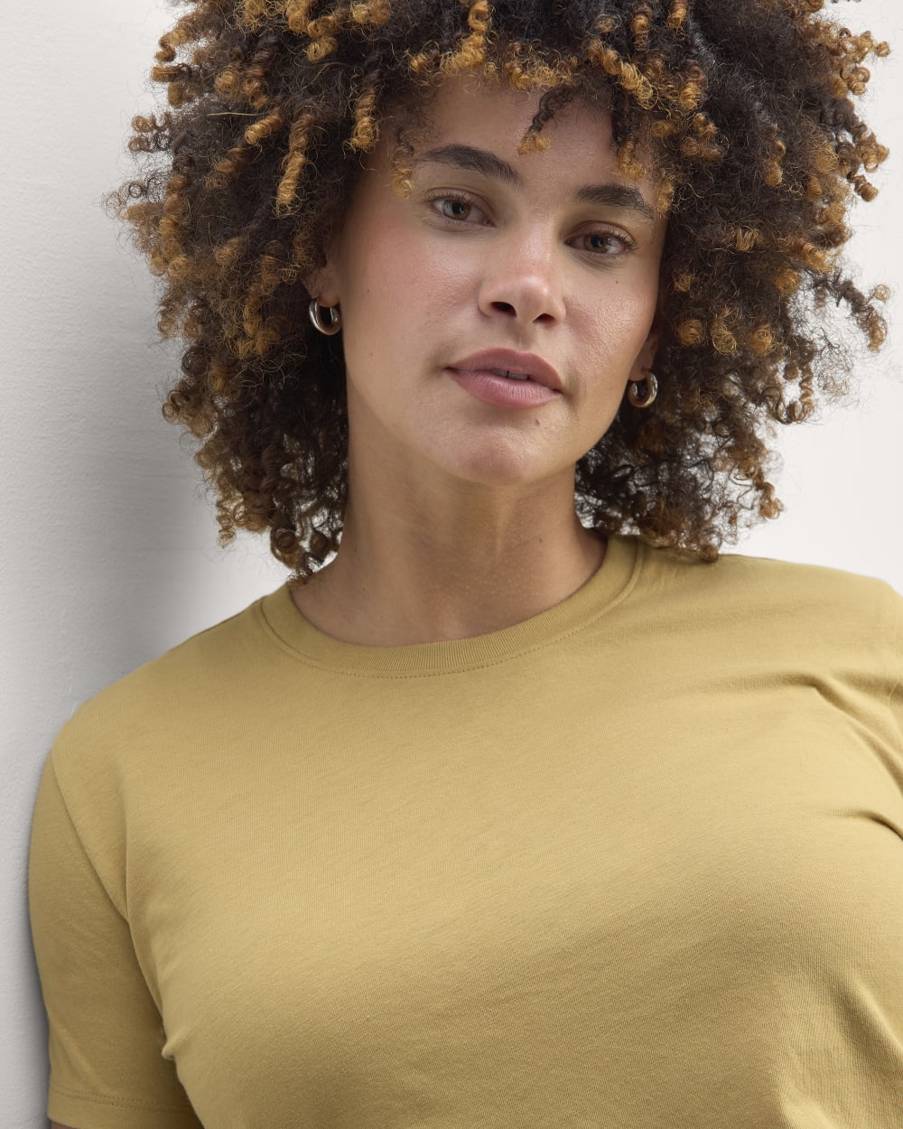 The Box-Cut Tee in Essential Cotton | Golden Oak | No Pocket - Image 3