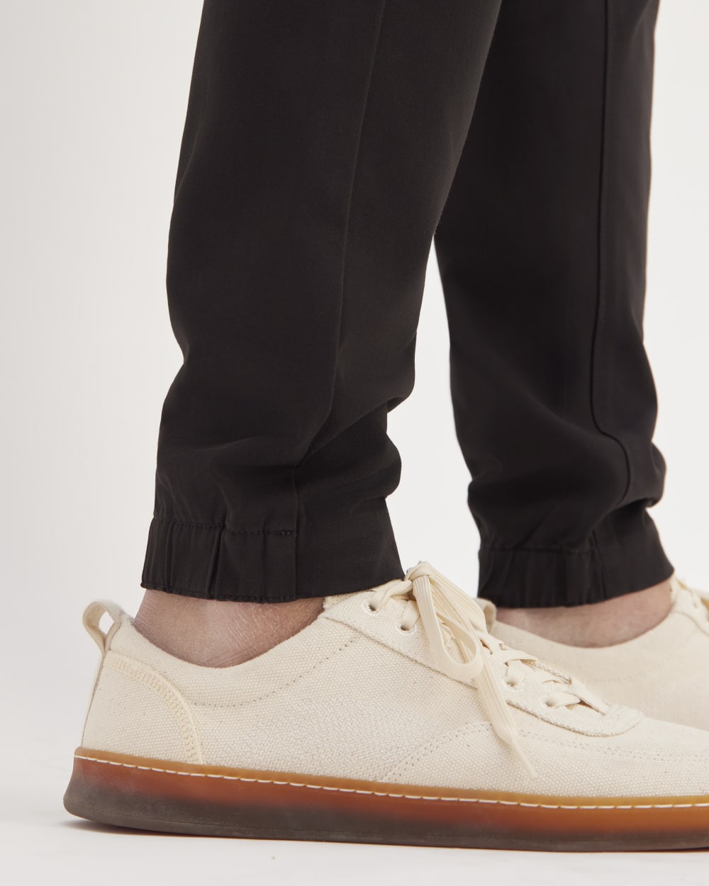 The Performance Traveler Chino | Black - Image 6