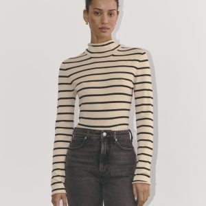 The Funnel Neck in Cotton Cashmere | Powder / Black