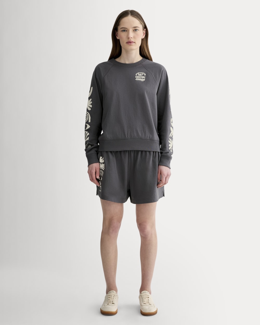 The Everlane x Parks Project Off-Duty Long-Sleeve Tee | Forged Iron / Natural - Image 3